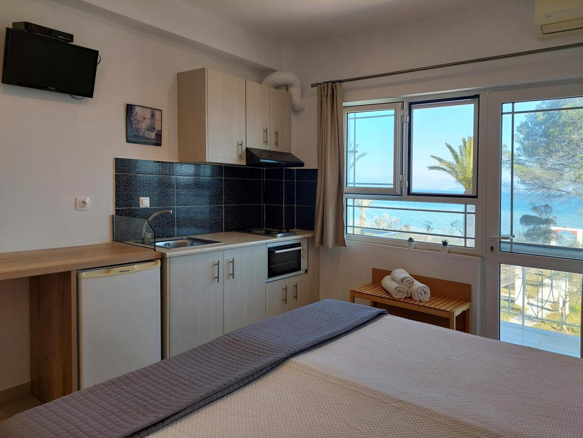 Sand And Sea Kavos Room photo